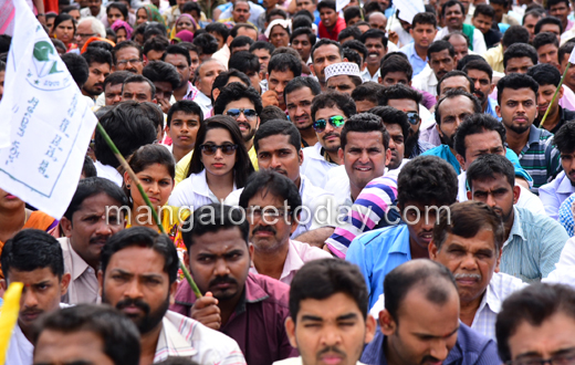 Yettinahole protest in uppinangady